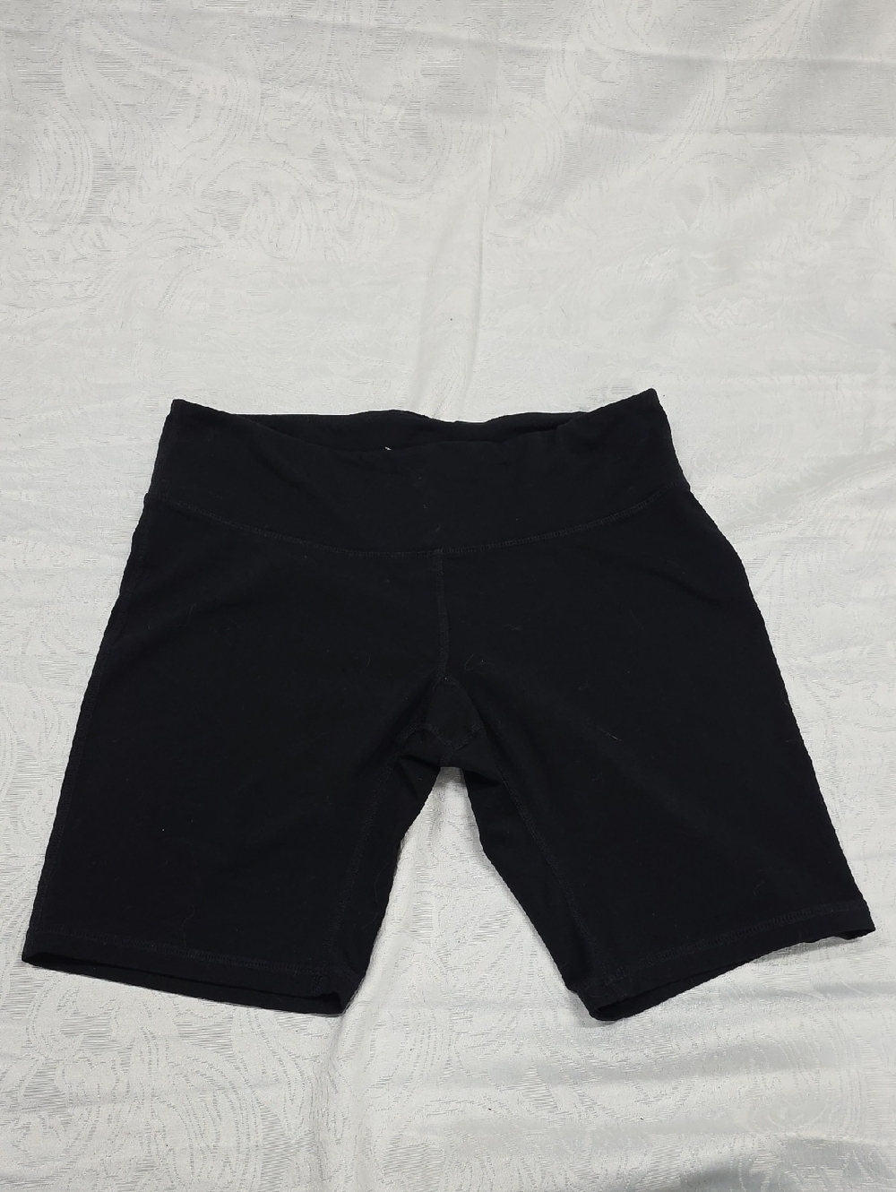 Old Navy Active Go Black Biker Shorts - Size Medium